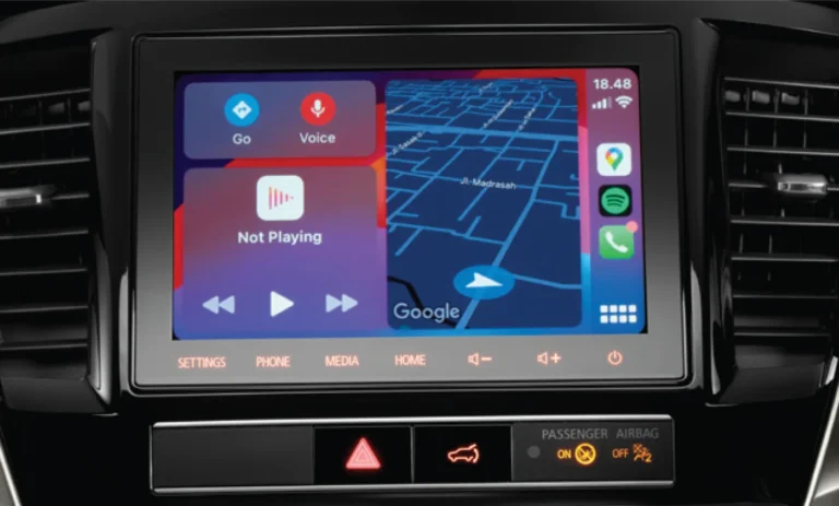 Head Unit with Smartphone-Link Display Audio*