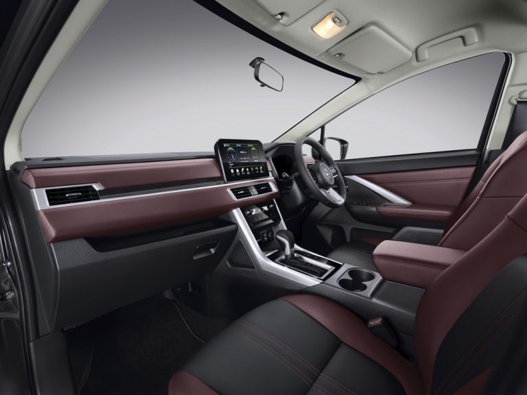 Desain Dasbor Axis Horizontal dengan Material Halus